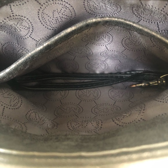 Michael Kors Grey Rabbit Fur Cross bag - Picture 4 of 5